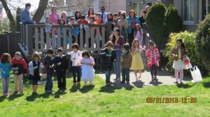 The Sunday School Students Egg Hunting in Easter 2013_1